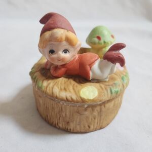 Garden Gnome Mushroom Trinket Box